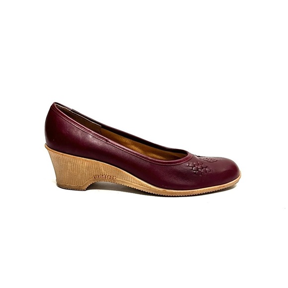 Vintage 1970s oxblood leather woven chunky slip on wedge heels